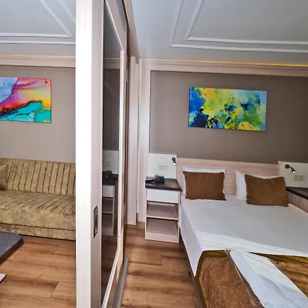 Hotel Bulvar 4*