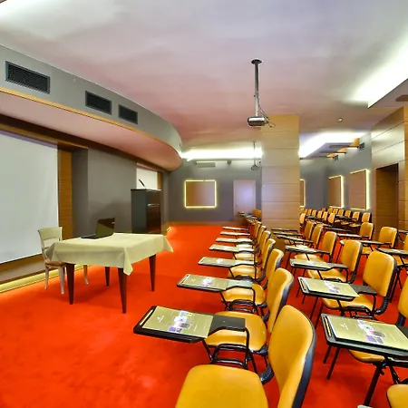 Hotel Bulvar 4*