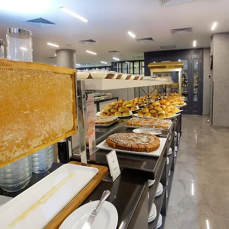 Bulvar 4* イスタンブール