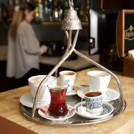 Bulvar Hotel 4*